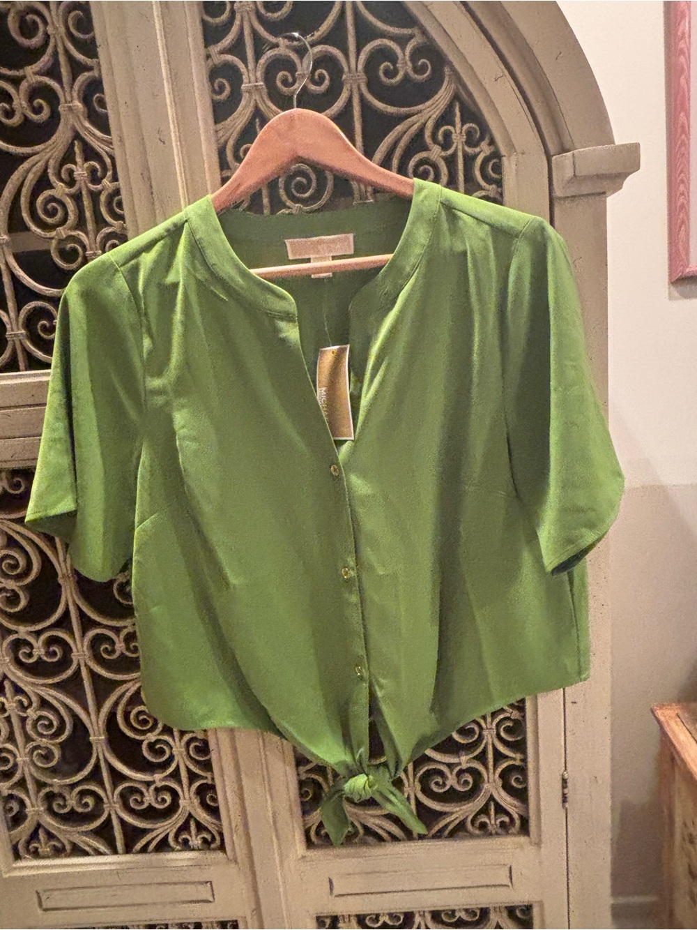 MICHAEL Michael Kors Bright Green Button-Front Tie-Hem Blouse
